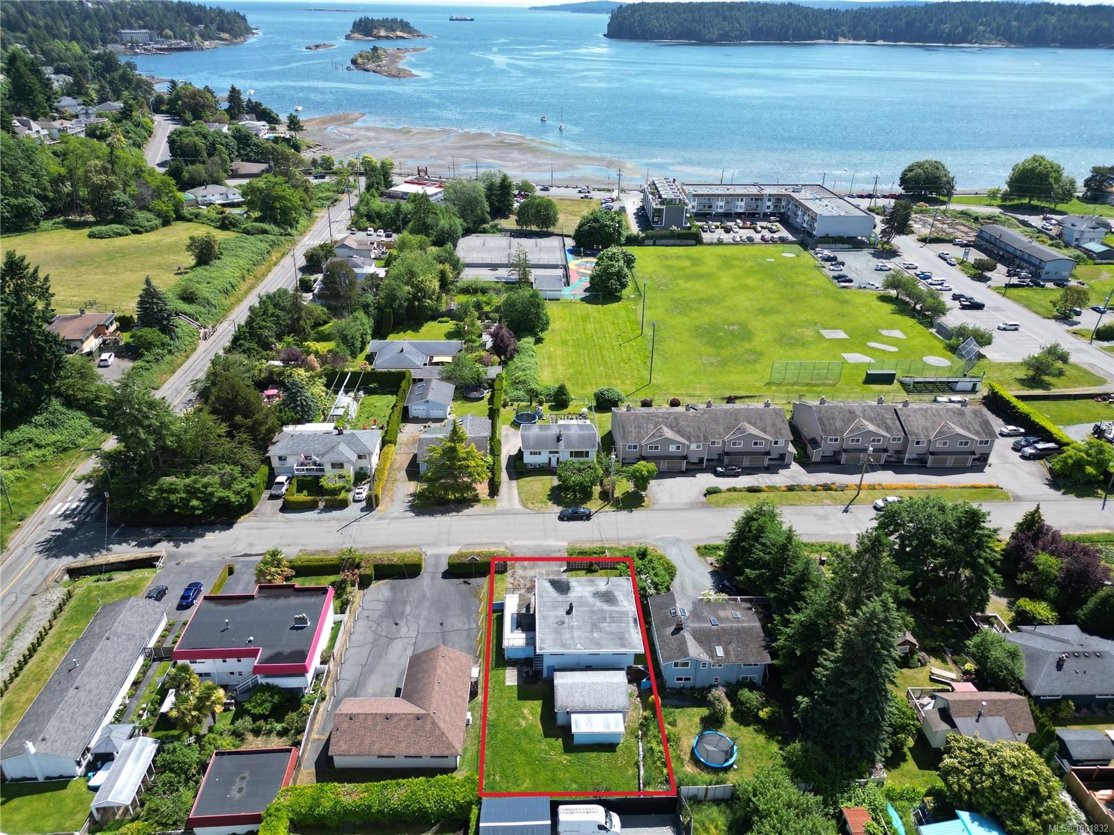 $599,900 - 2865 Elk St<br>British Columbia, V9S 3V2