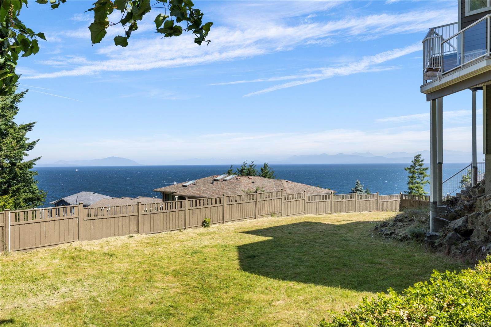 $1,799,000 - 4917 Finnerty Cres<br>British Columbia, V9V 1K1