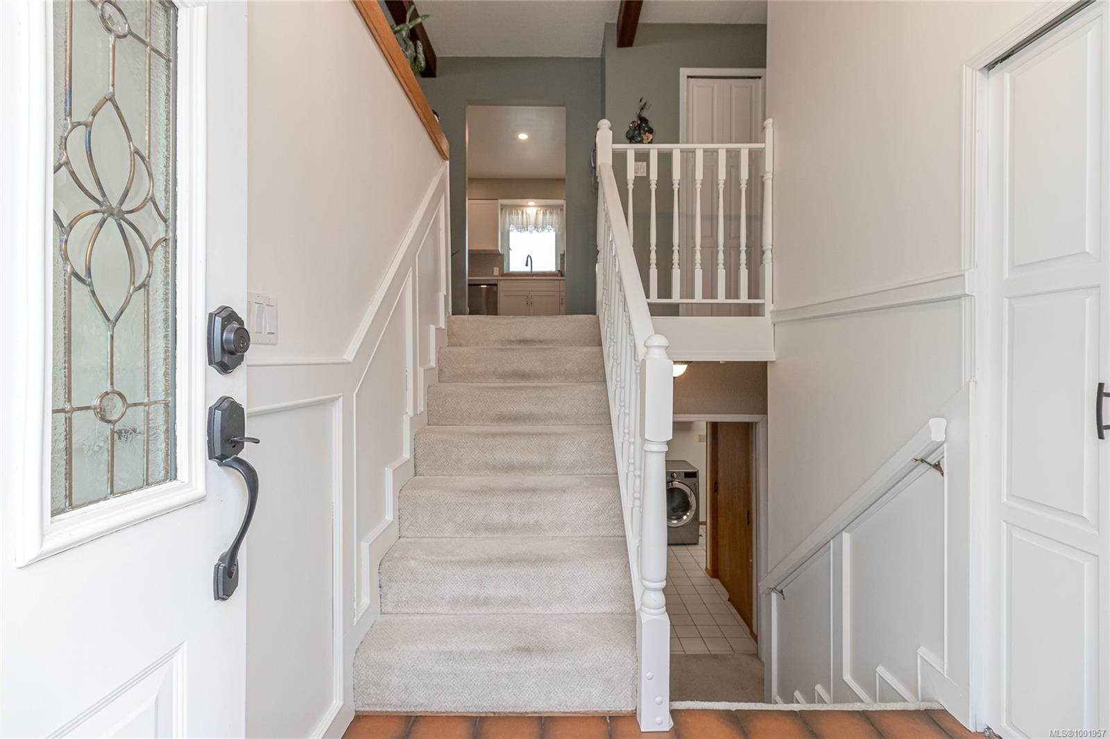 $1,044,000 - 6627 Lakes Rd<br>British Columbia, V9L 5V9