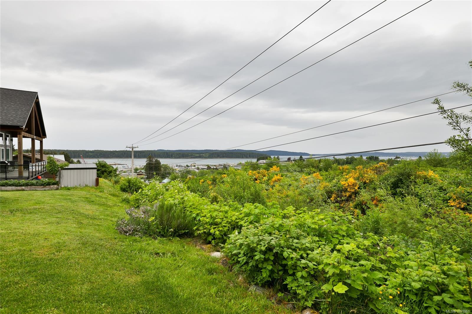 $585,000 - 570 Venture Pl<br>British Columbia, V0N 2R0