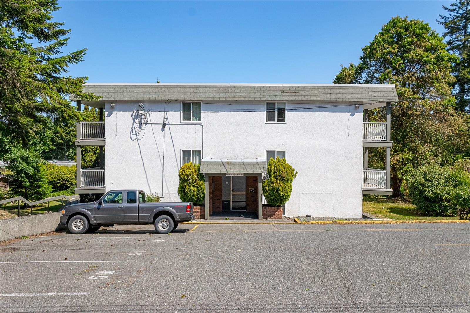 $289,000 - 995 Bowen Rd<br>British Columbia, V9R 2A4