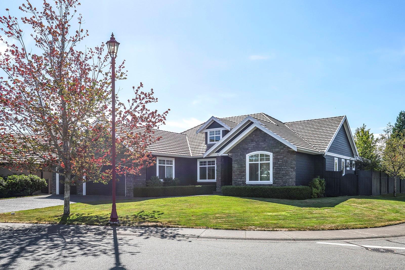 $1,490,000 - 1413 Crown Isle Dr<br>British Columbia, V9N 4B1