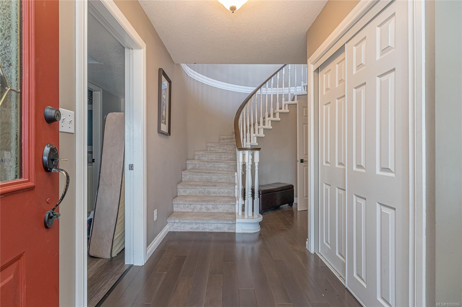 $889,000 - 217 Tahoe Ave<br>British Columbia, V9R 6S2
