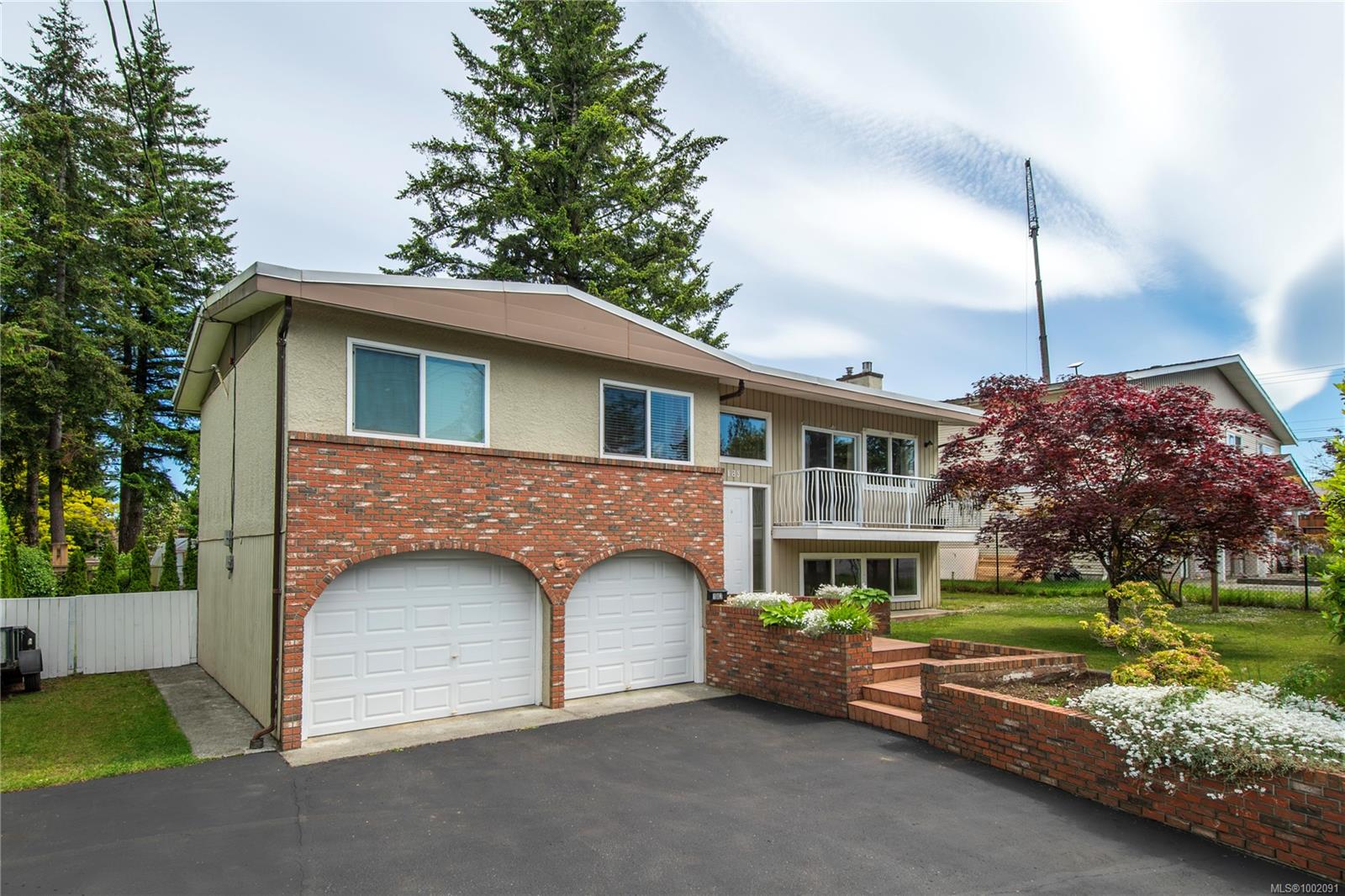 $729,900 - 183 Dogwood St<br>British Columbia, V9W 2X5