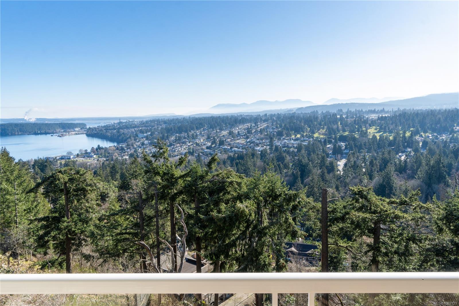 $859,900 - 3263 Stoney Ridge<br>British Columbia, V9T 5V2