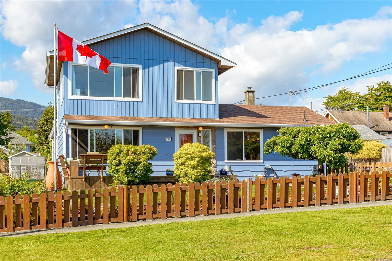 $839,000 - 220 3rd Ave<br>British Columbia, V9G 2E0