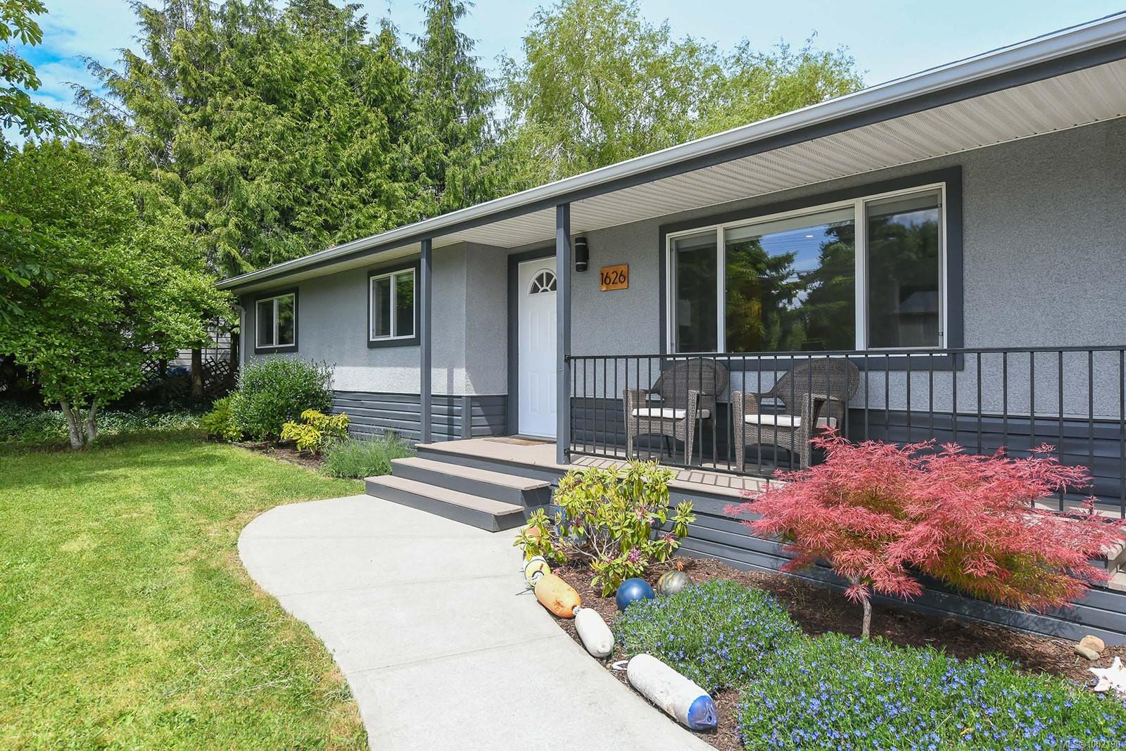 $789,900 - 1626 Noel Ave<br>British Columbia, V9M 3K3