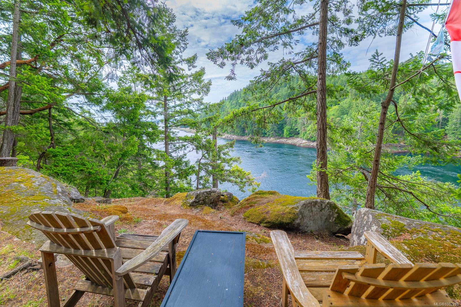 $735,000 - 211 Halibut Hill Rd<br>British Columbia, V0R 1X0
