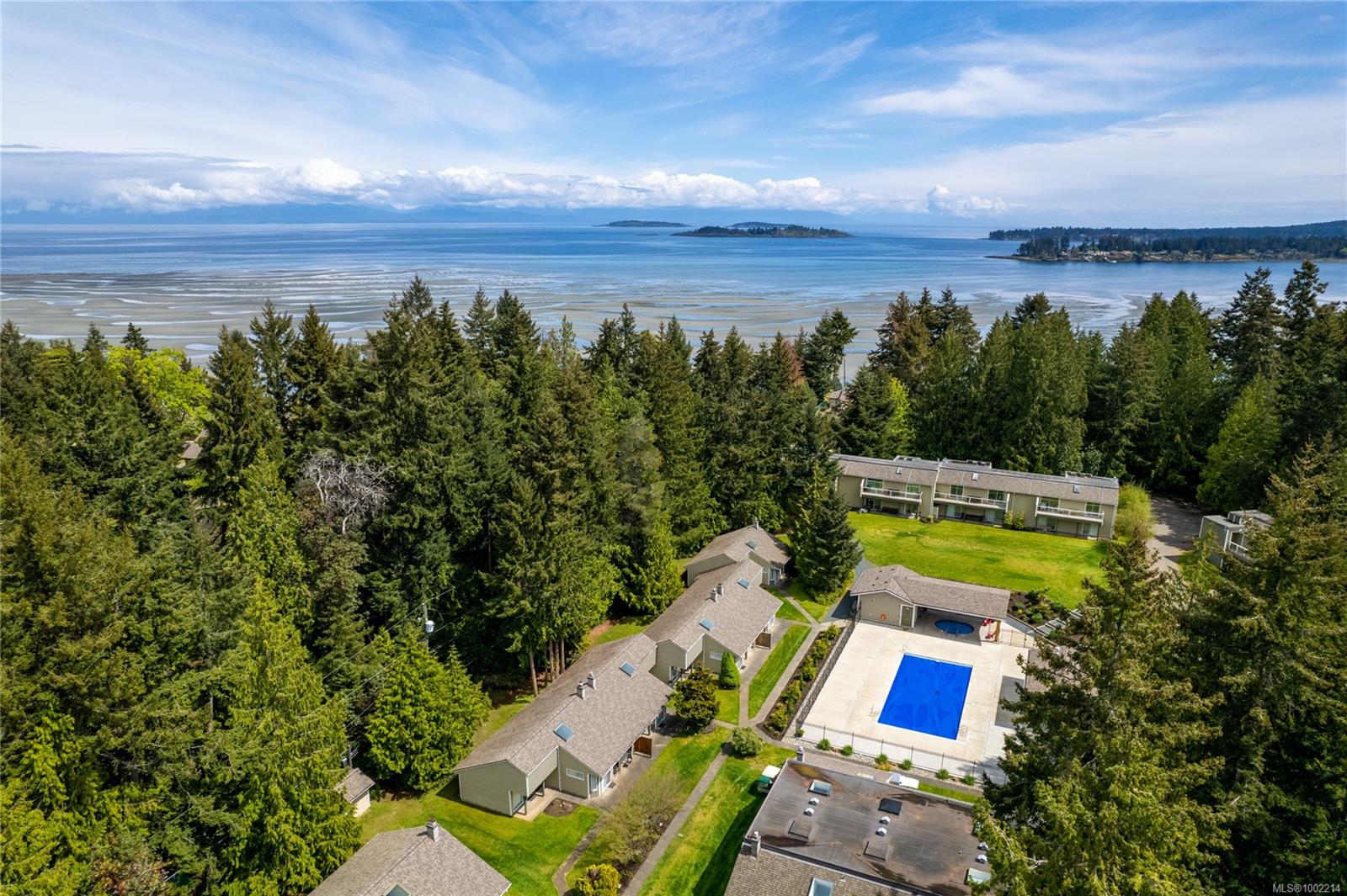 $329,900 - 1135 Resort Dr<br>British Columbia, V9P 2T6