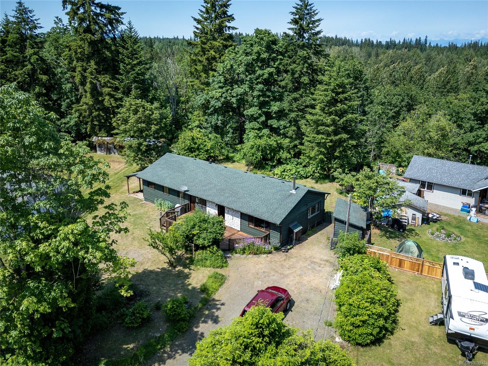 $699,000 - 9437 Martin Park Dr<br>British Columbia, V9J 1C3
