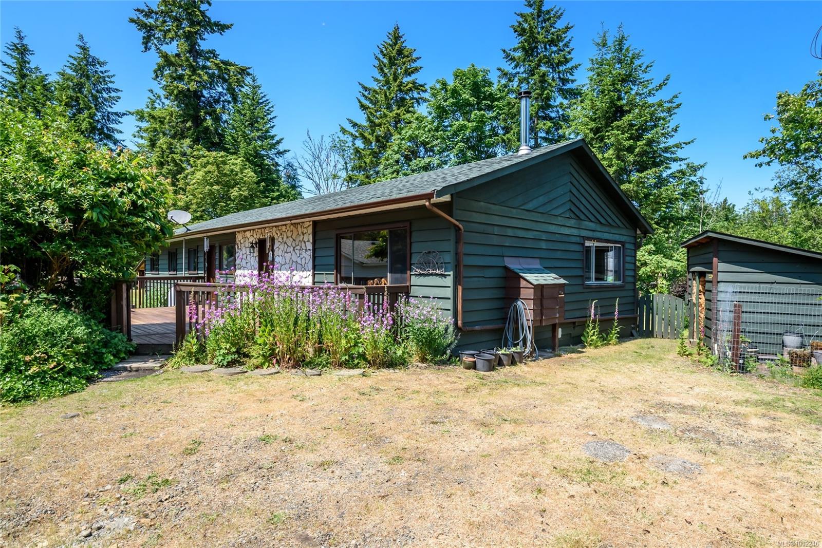 $699,000 - 9437 Martin Park Dr<br>British Columbia, V9J 1C3