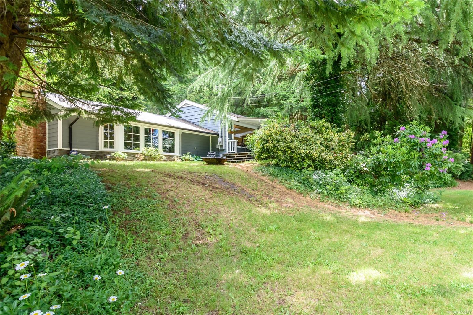 $929,000 - 2840 Back Rd<br>British Columbia, V9N 9G9