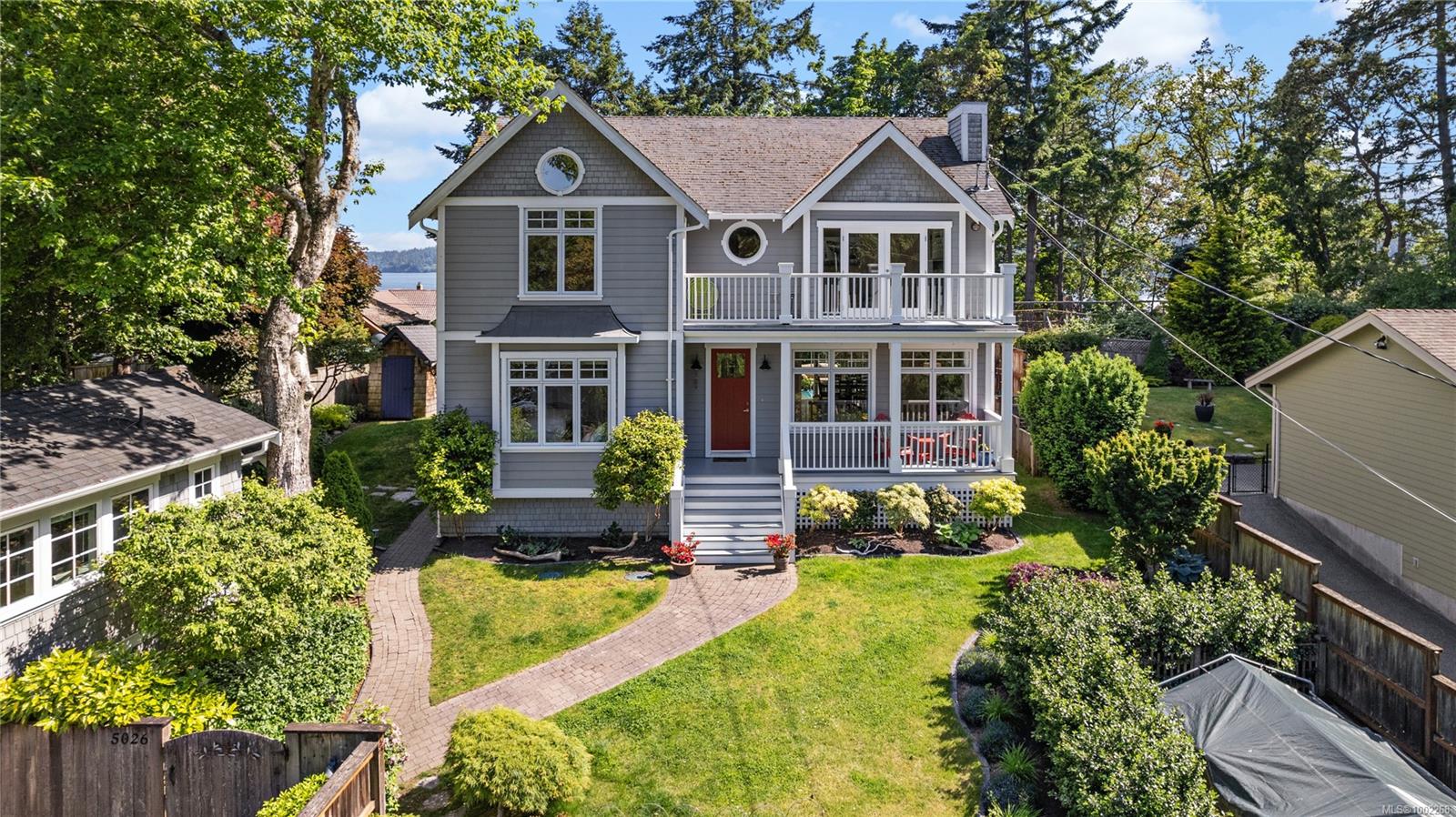$1,375,000 - 5026 Genoa Bay Rd<br>British Columbia, V9L 5Y6