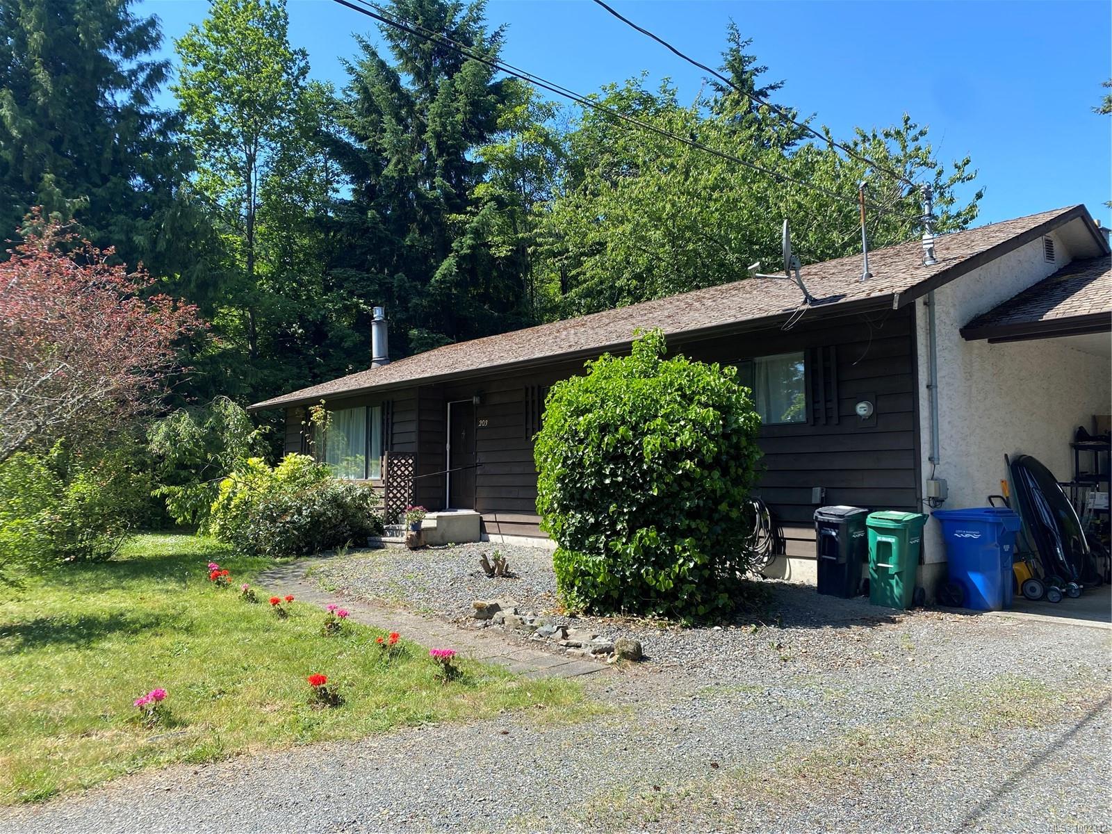 $629,900 - 203 Cadboro Pl<br>British Columbia, V9R 6J3
