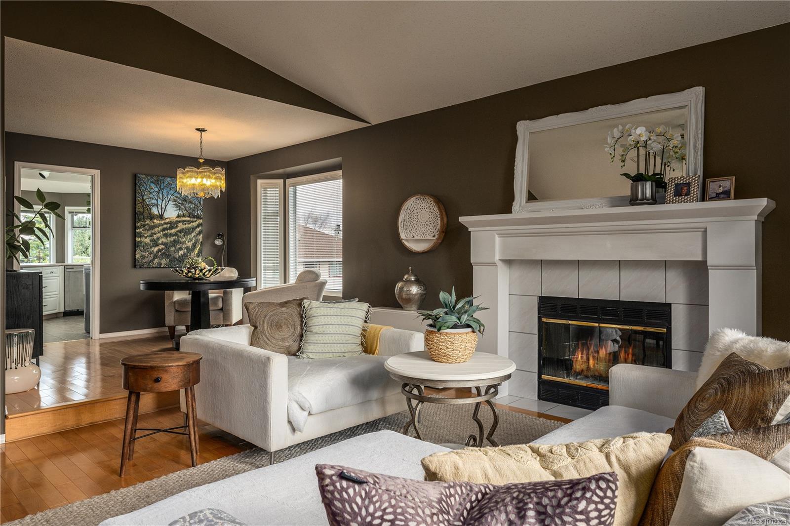 $1,075,000 - 6268 Sechelt Dr<br>British Columbia, V9V 1C9