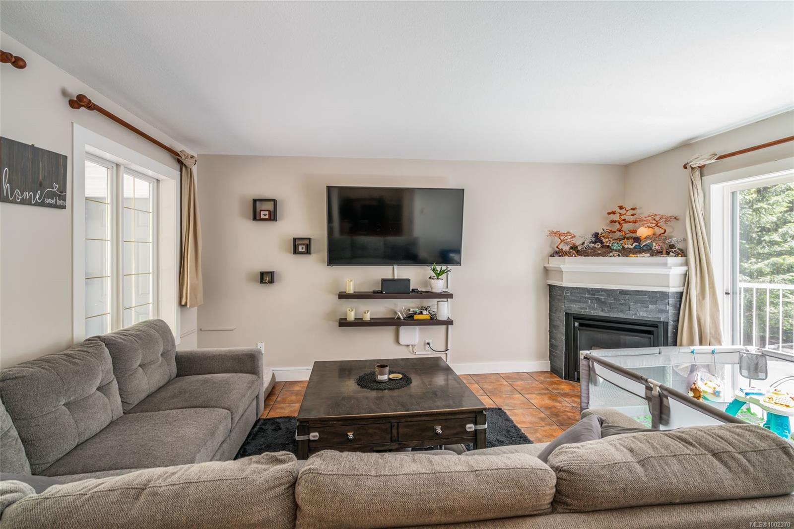 $850,000 - 387 Douglas Pl<br>British Columbia, V9R 5X4