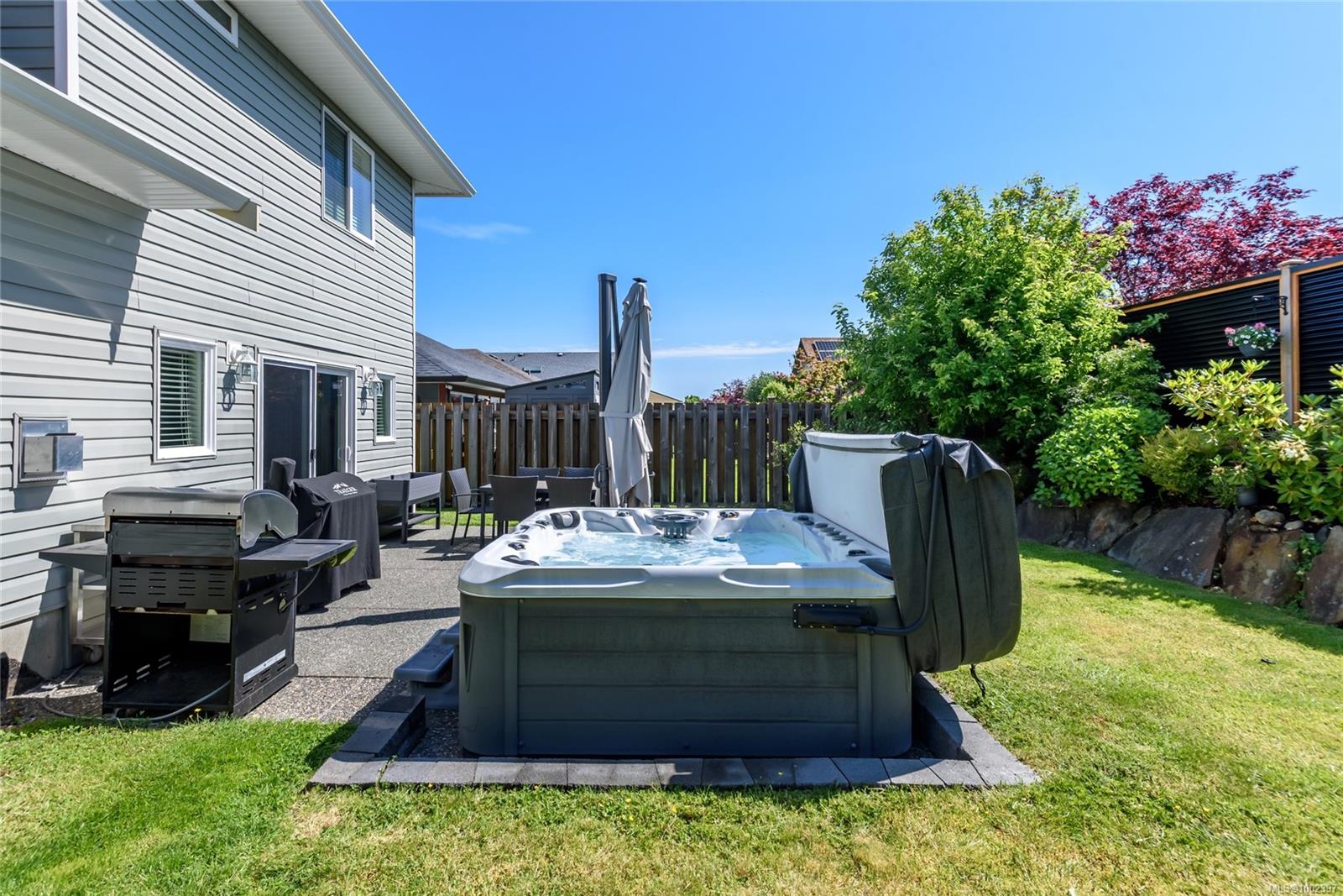 $925,000 - 2457 Canuck Pl<br>British Columbia, V9M 0A2