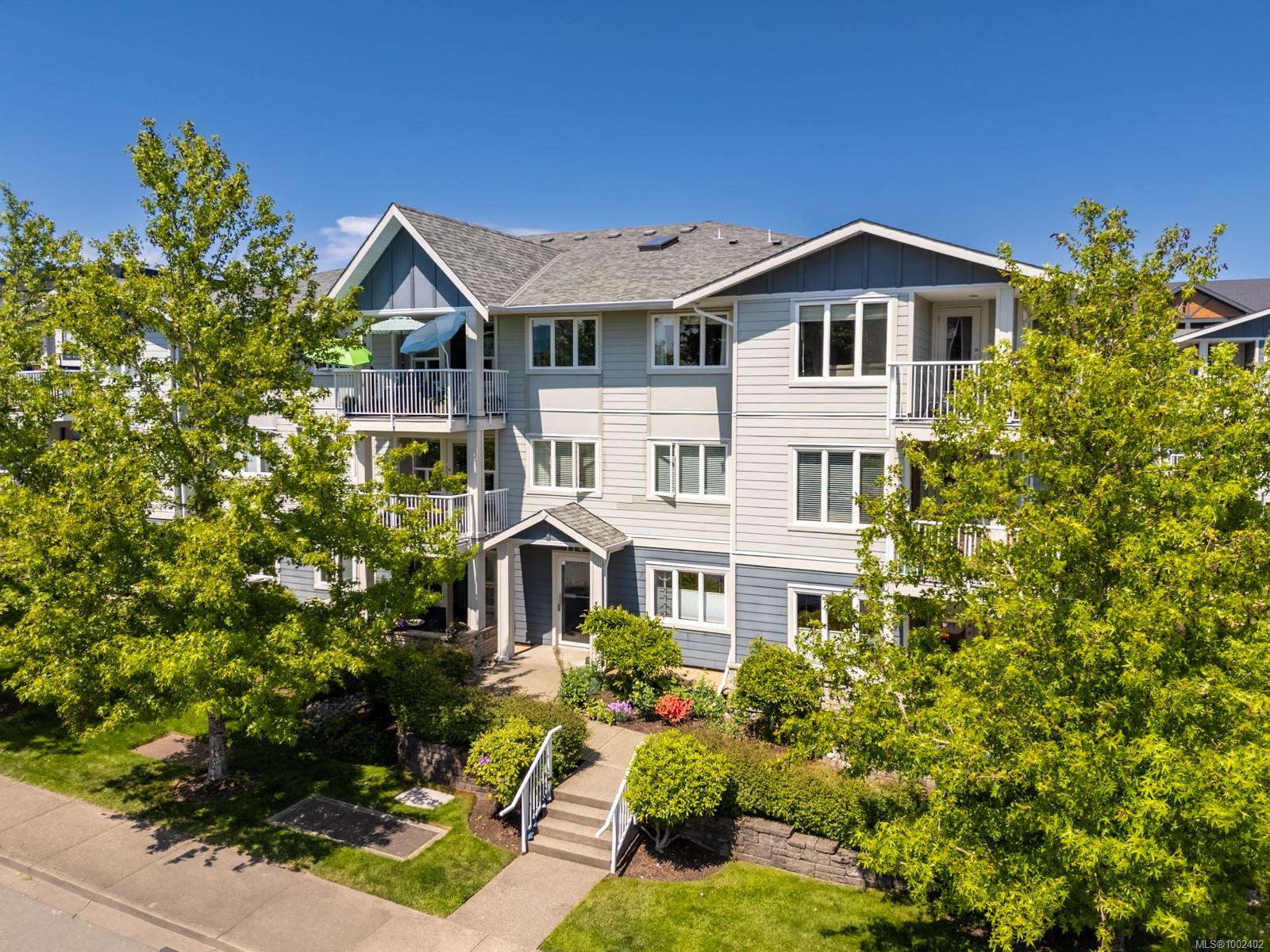 $449,900 - 119 20th St<br>British Columbia, V9N 8B1