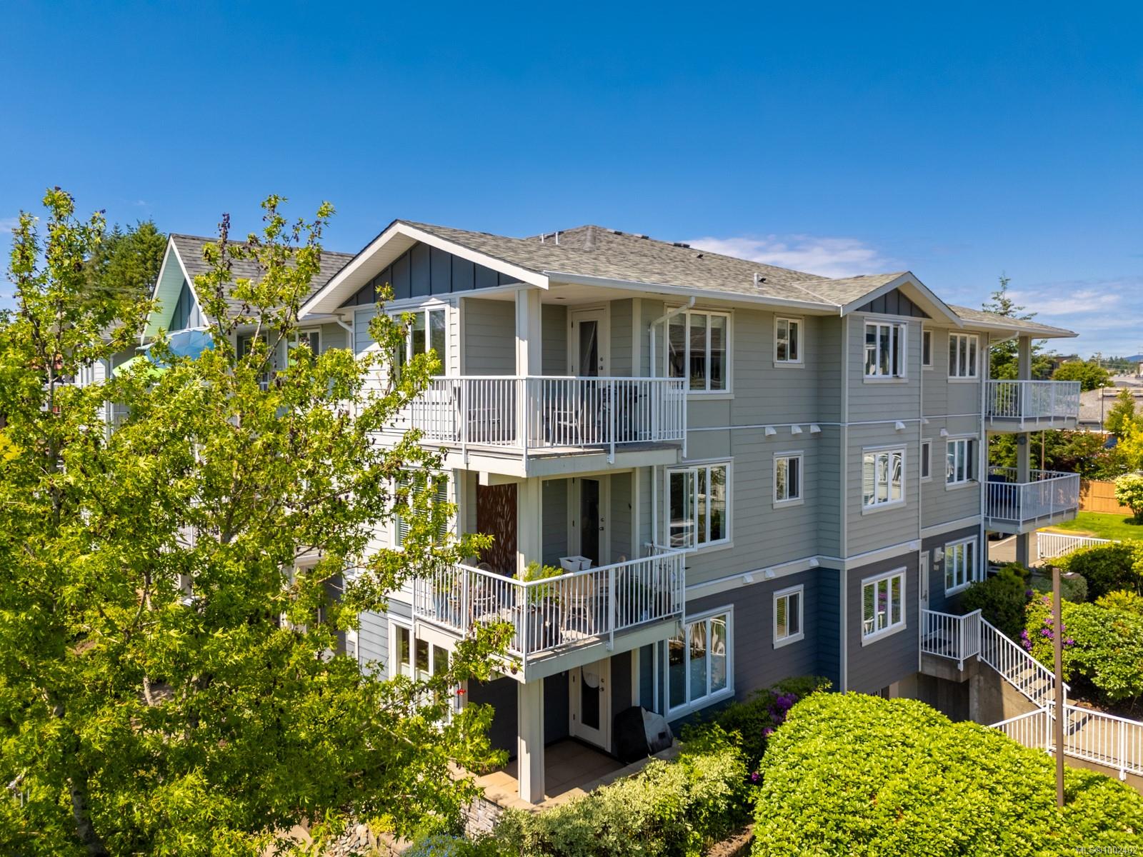 $449,900 - 119 20th St<br>British Columbia, V9N 8B1
