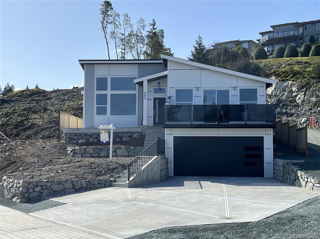 $898,000 - 664 Farrell Rd<br>British Columbia, V9G 2C6