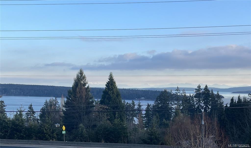 $898,000 - 664 Farrell Rd<br>British Columbia, V9G 2C6
