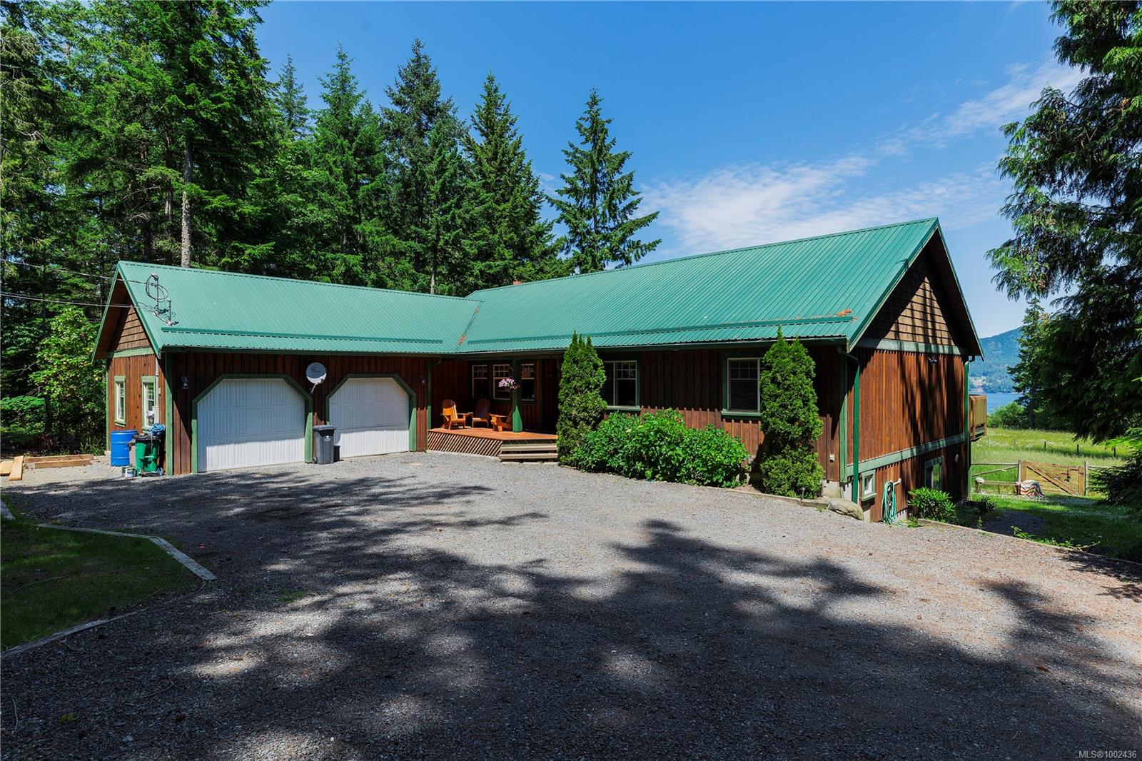 $1,690,000 - 1205 Cherry Point Rd<br>British Columbia, V0R 1N2