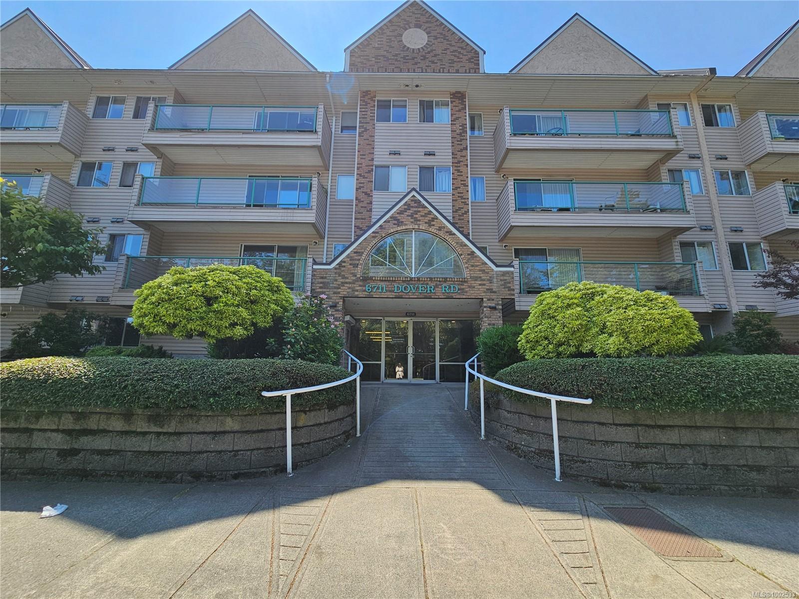 $395,000 - 6711 Dover Rd<br>British Columbia, V9V 1L9