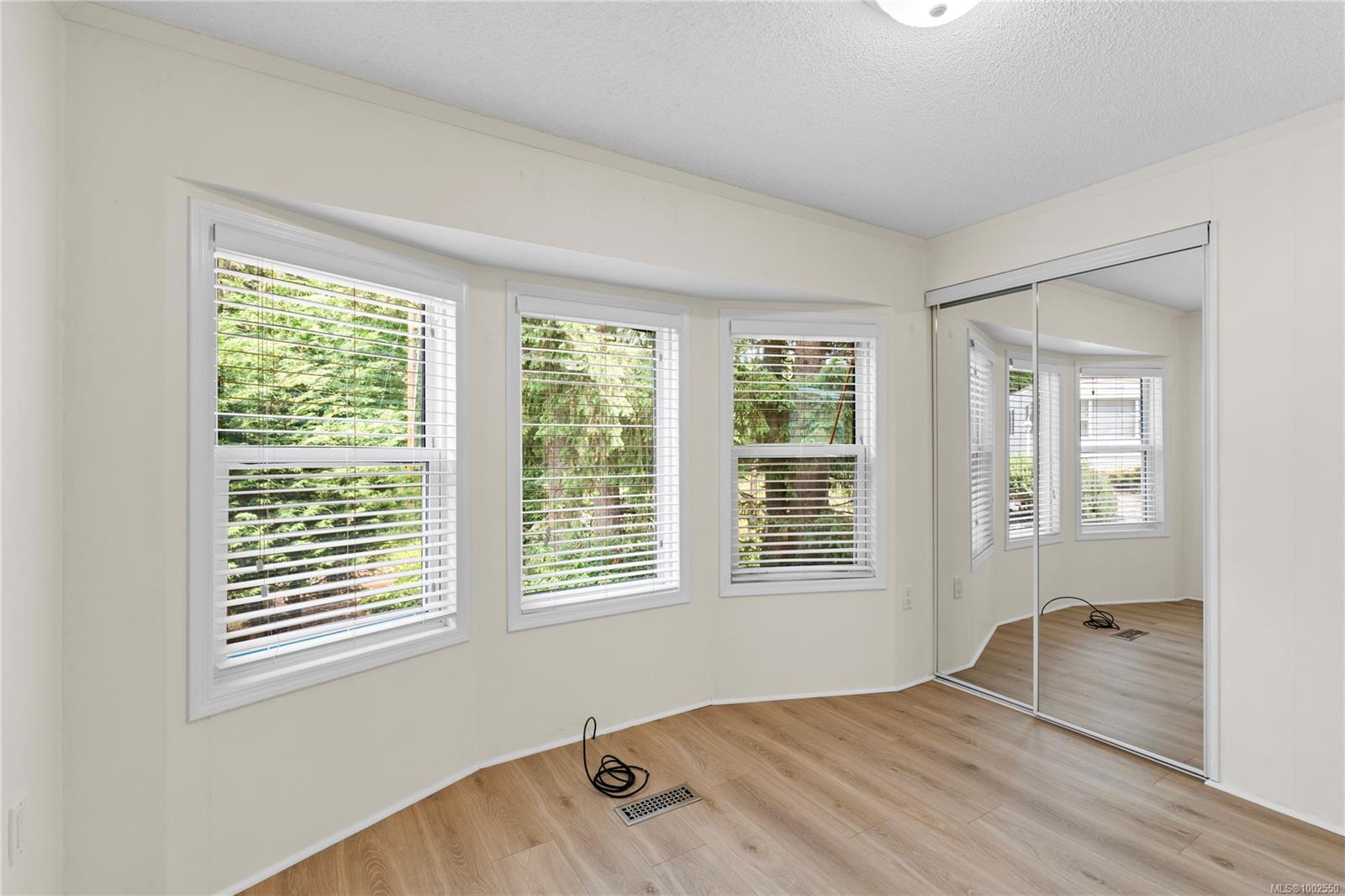 $288,000 - 5150 Christie Rd<br>British Columbia, V9G 1J2