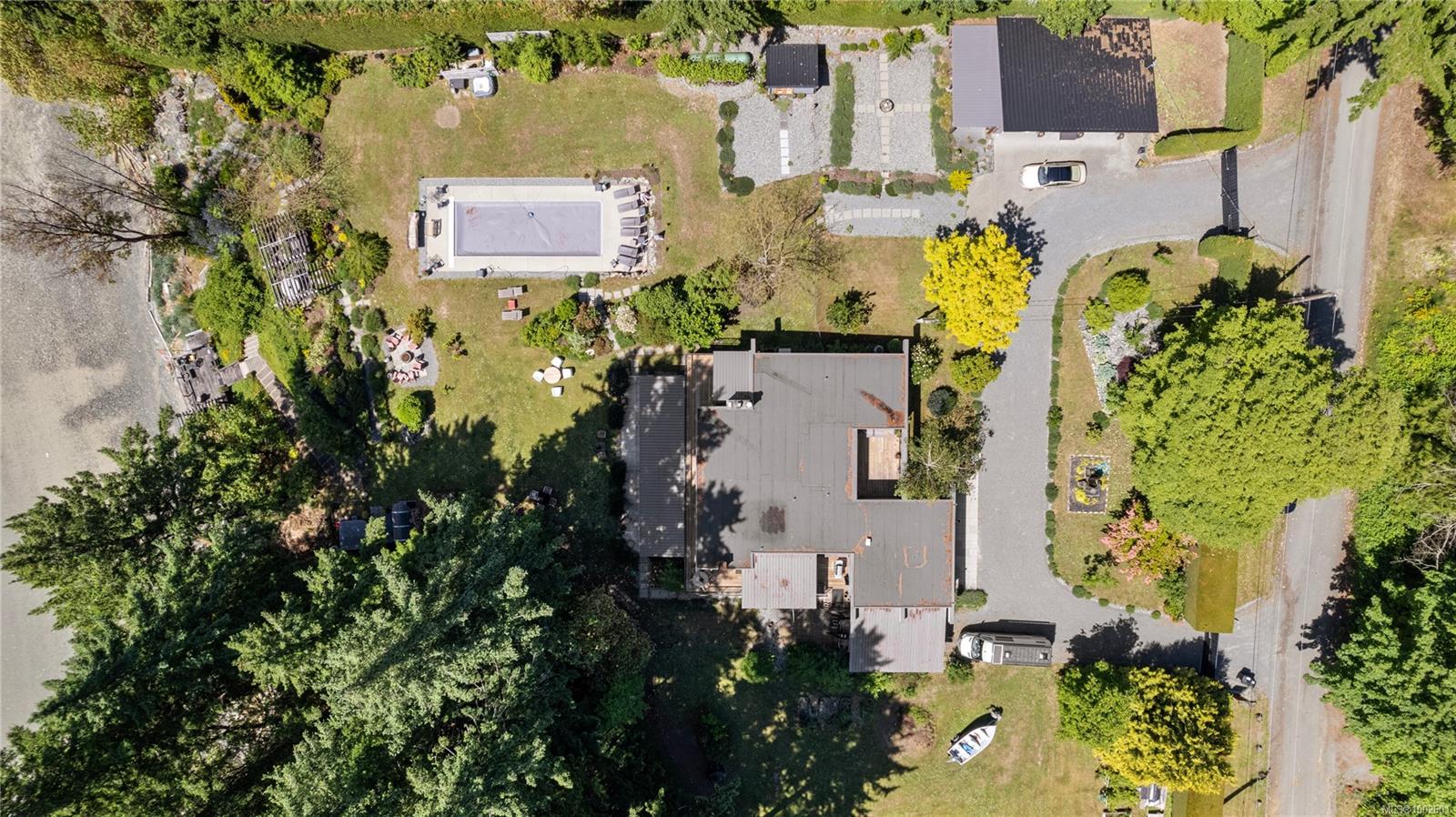 $2,600,000 - 11890 Pilon Rd<br>British Columbia, V9G 1K6