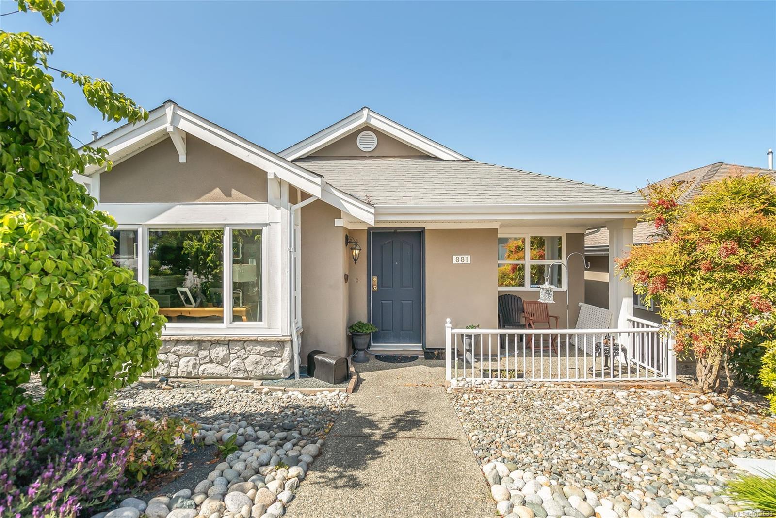 $739,900 - 881 Edgeware Ave<br>British Columbia, V9P 2T7
