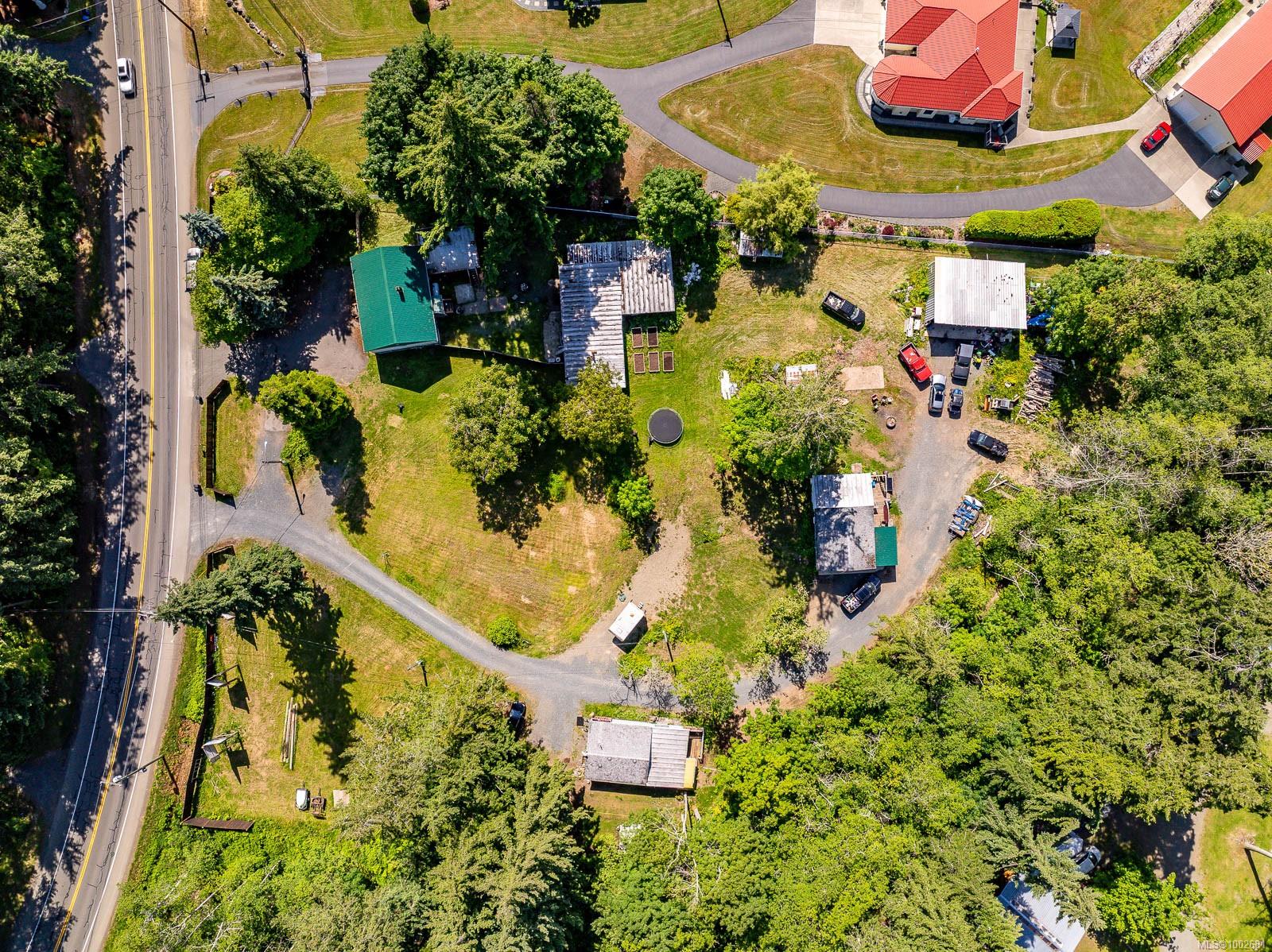 $915,000 - 4399 Island Hwy<br>British Columbia, V9N 9T1