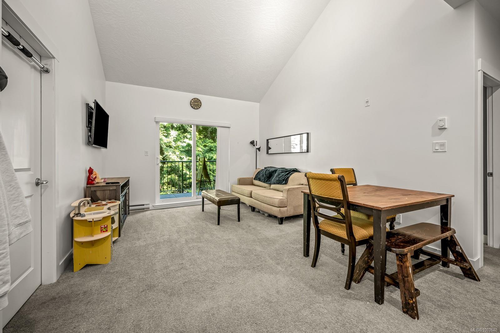 $424,900 - 1577 Dingwall Rd<br>British Columbia, V9N 3S8