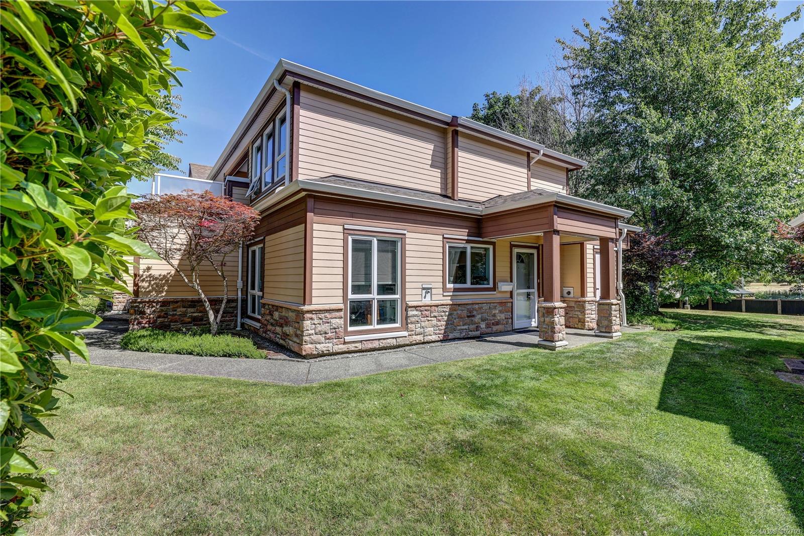 $499,000 - 1621 Creekside Dr<br>British Columbia, V9S 5V8