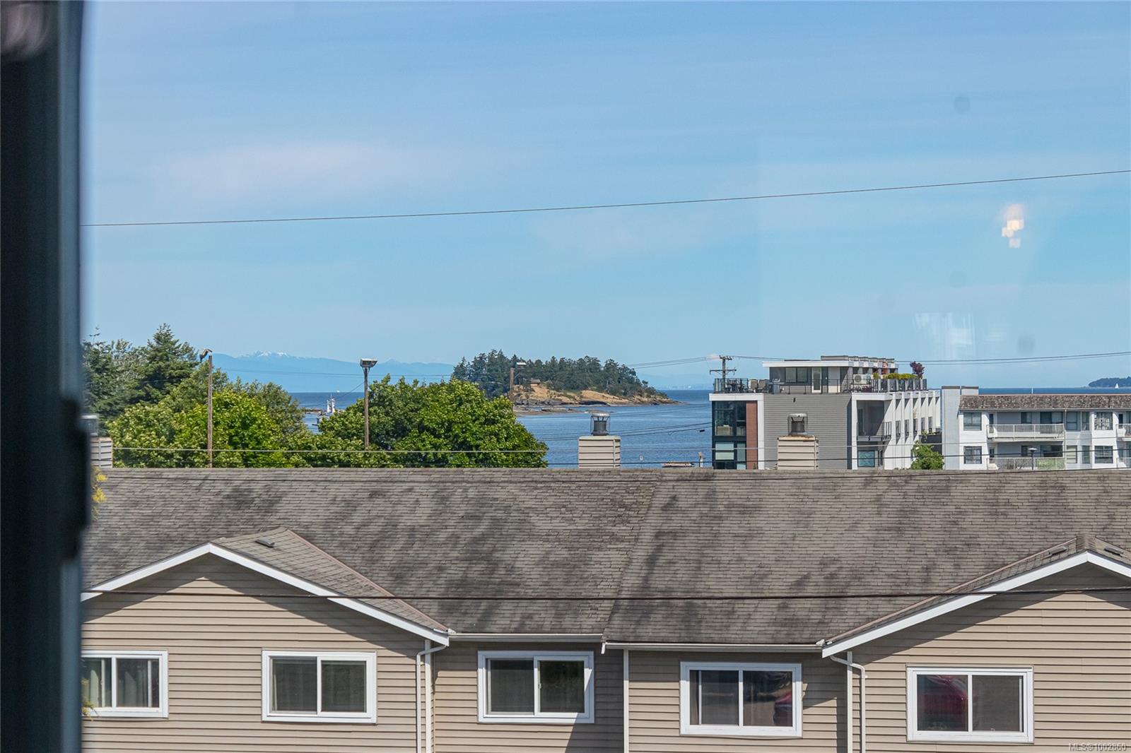 $699,900 - 2825 Elk St<br>British Columbia, V9S 3V2