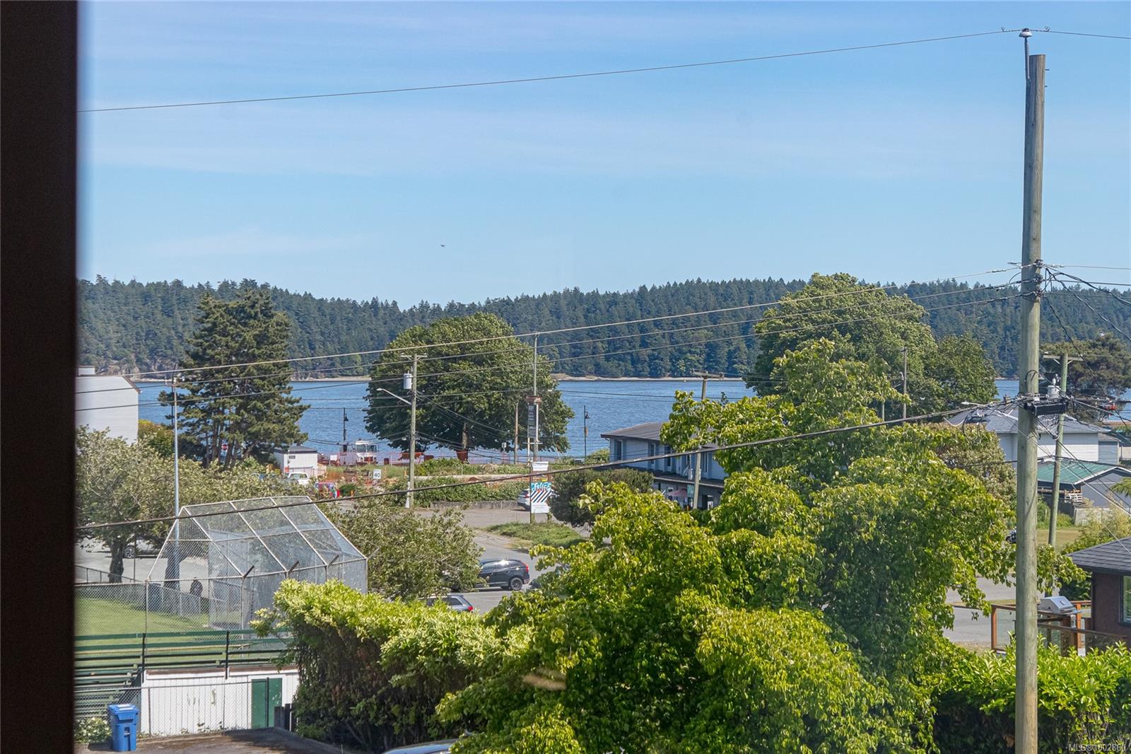 $699,900 - 2825 Elk St<br>British Columbia, V9S 3V2