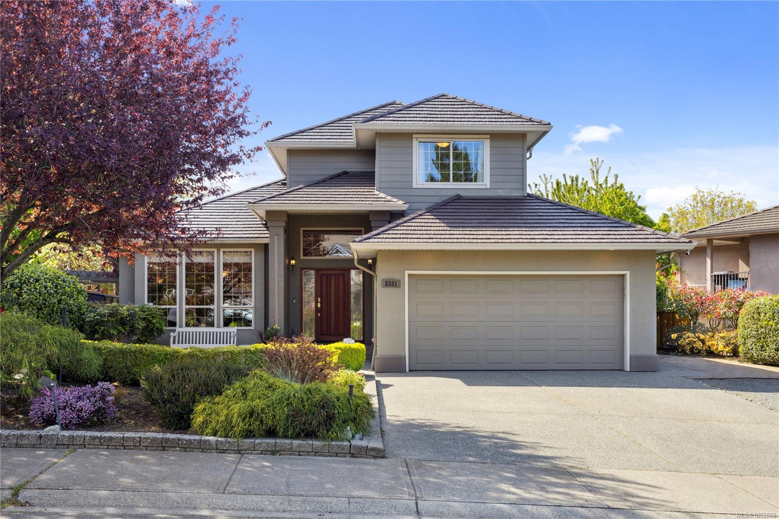$1,125,000 - 5331 Bayshore Dr<br>British Columbia, V9V 1R4