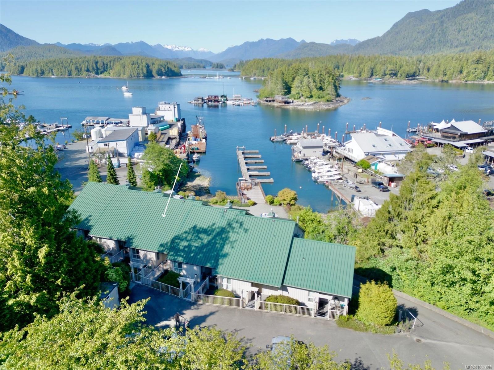 $865,000 - 624 Campbell St<br>Tofino, British Columbia, V0R 2Z0
