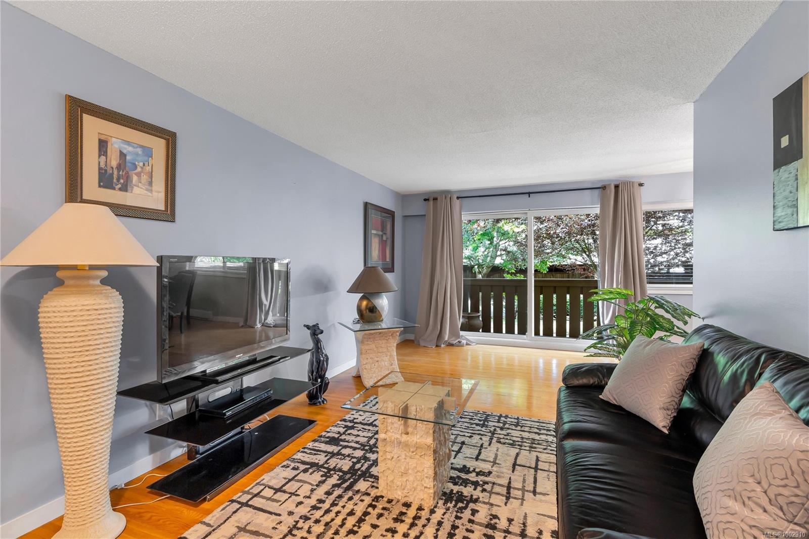 $320,000 - 241 McKinstry Rd<br>British Columbia, V9L 3L3