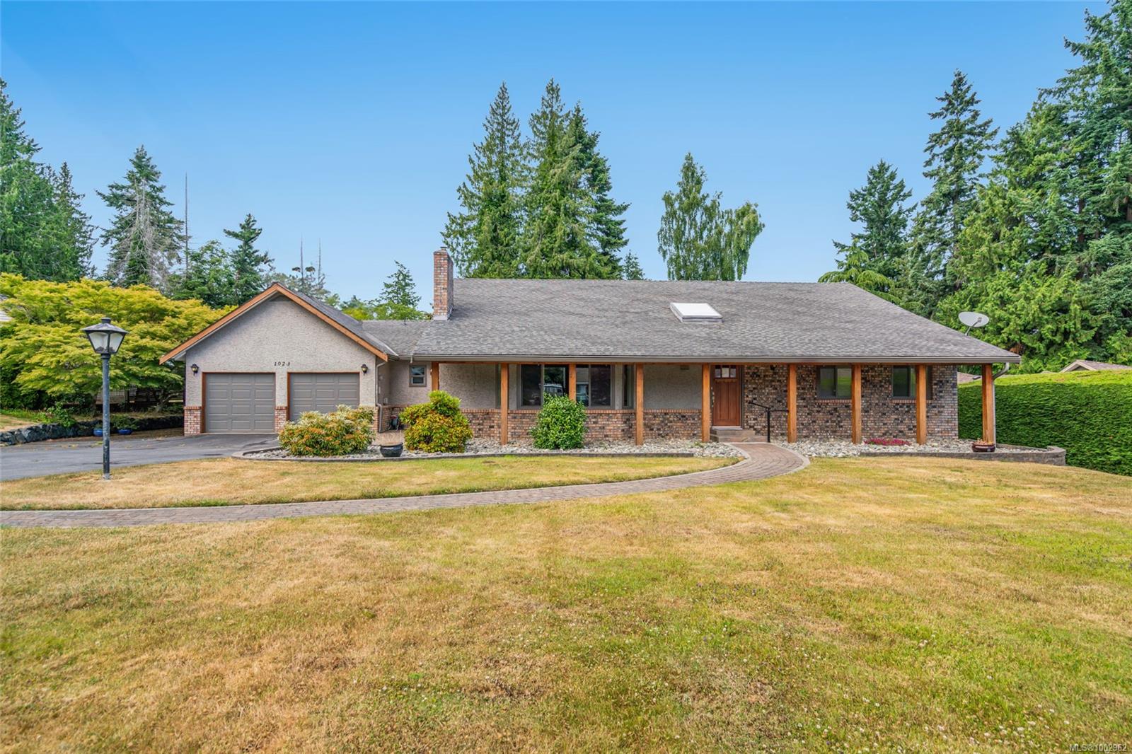 $1,199,000 - 1023 Harlequin Rd<br>British Columbia, V9K 1E2