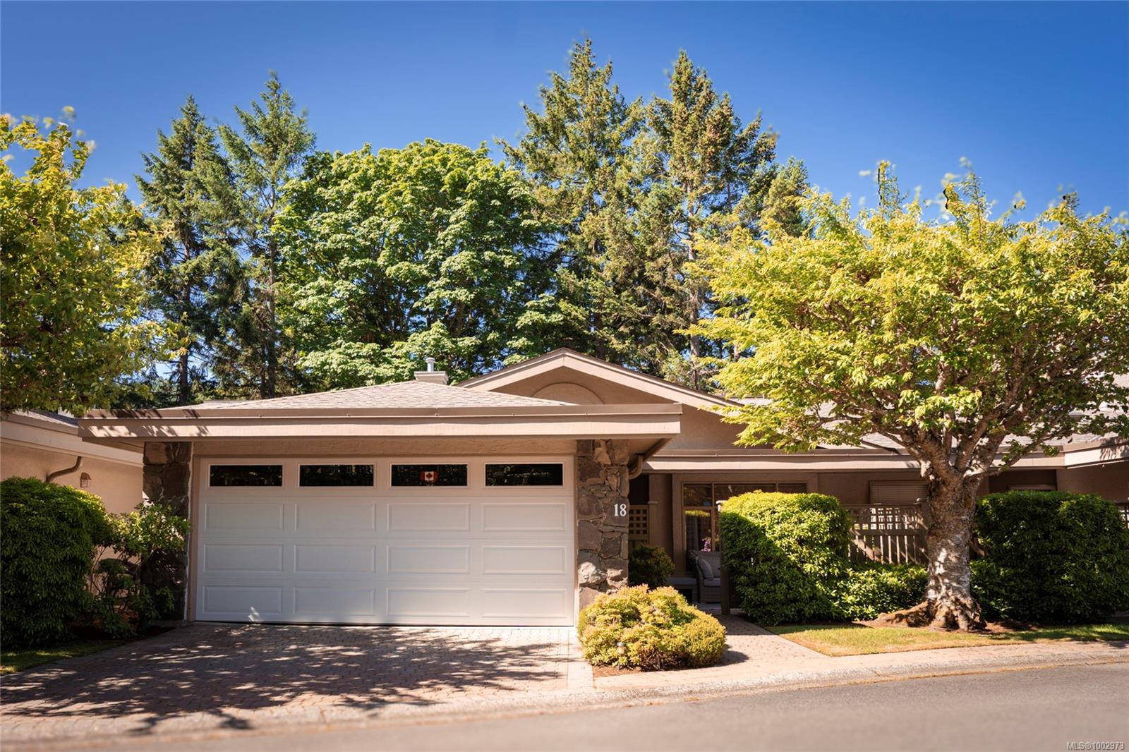 $799,800 - 4991 Bella Vista Cres<br>British Columbia, V9V 1M9