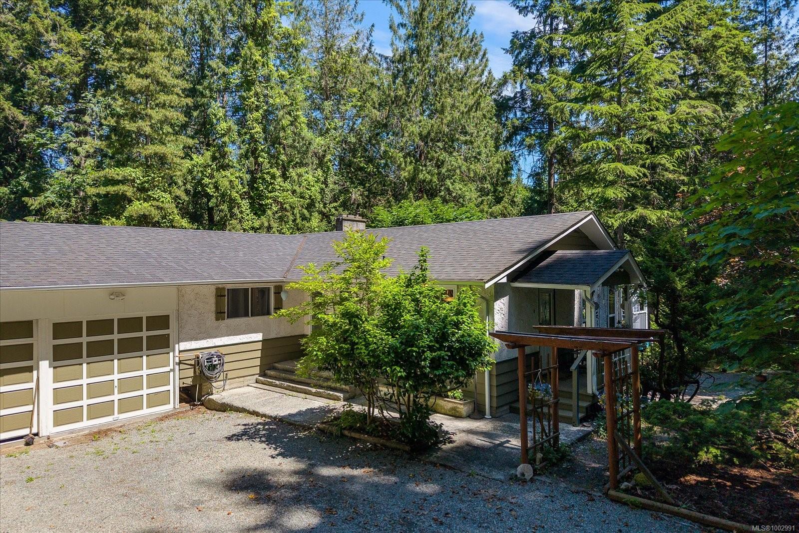 $874,900 - 2470 Holden Corso Rd<br>British Columbia, V9X 1M7