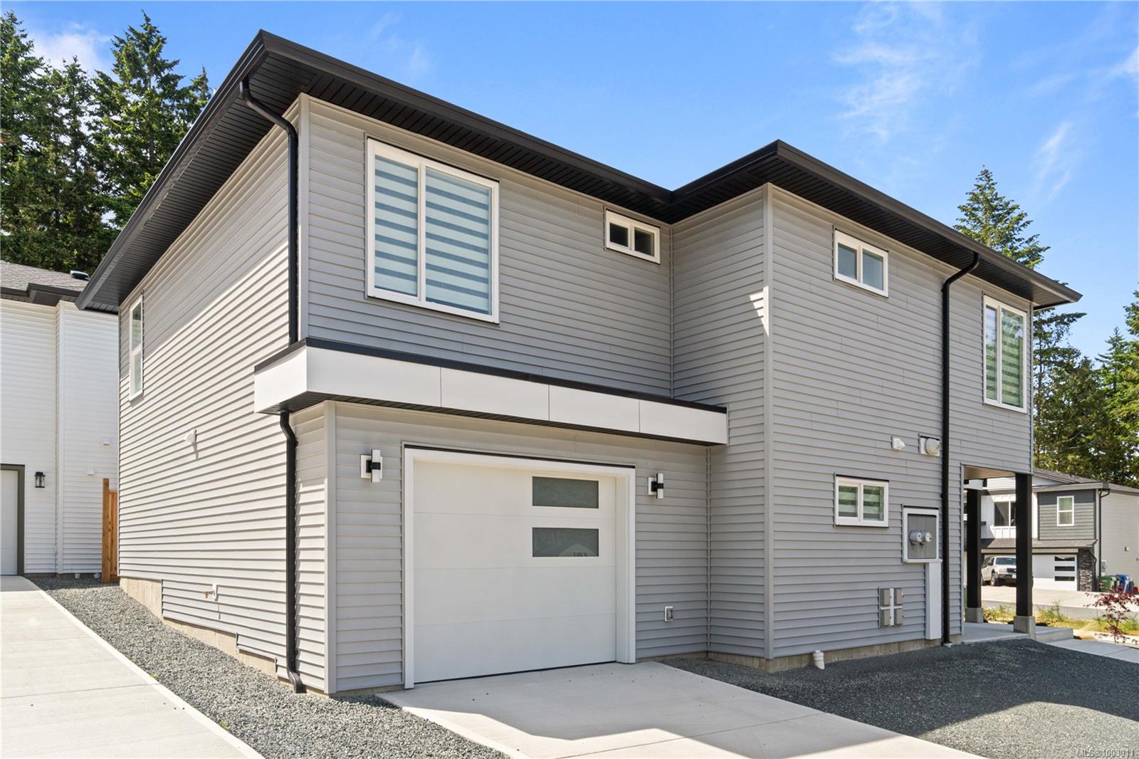 $809,900 - 397 Avaani Way<br>British Columbia, V9R 0L9