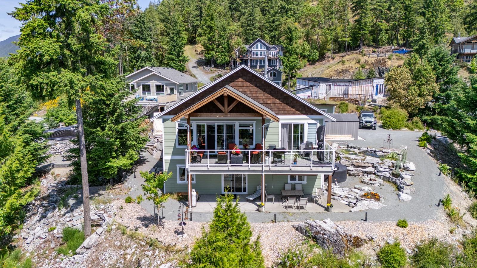 $934,000 - 7454 Teal Crt<br>British Columbia, V0R 2G1