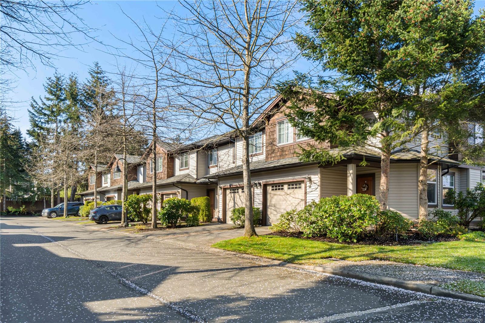 $659,900 - 344 Hirst Ave<br>British Columbia, V9P 1K4