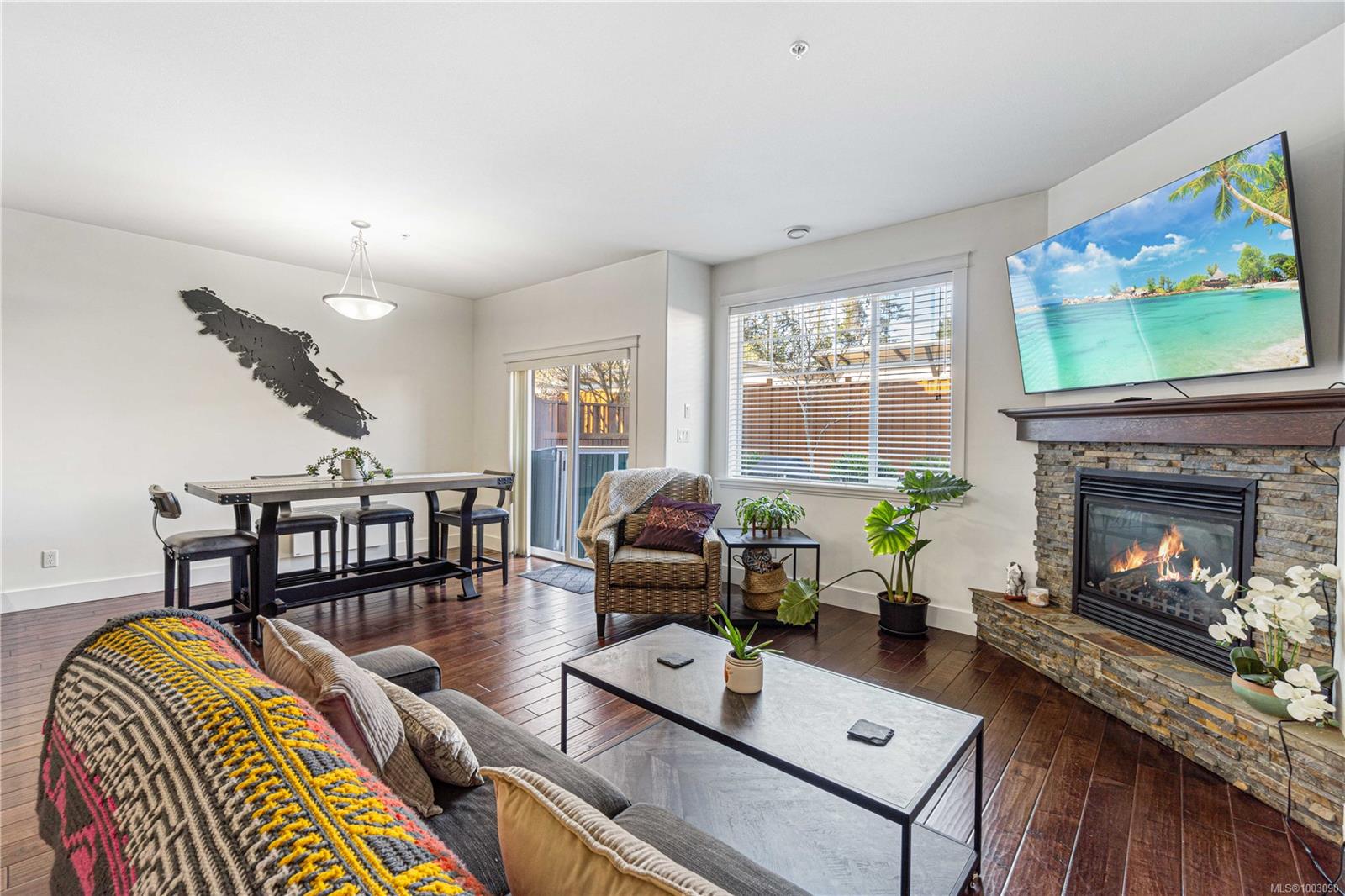 $659,900 - 344 Hirst Ave<br>British Columbia, V9P 1K4