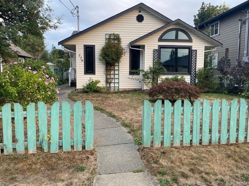 $699,900 - 776 7th St<br>British Columbia, V9N 1N1