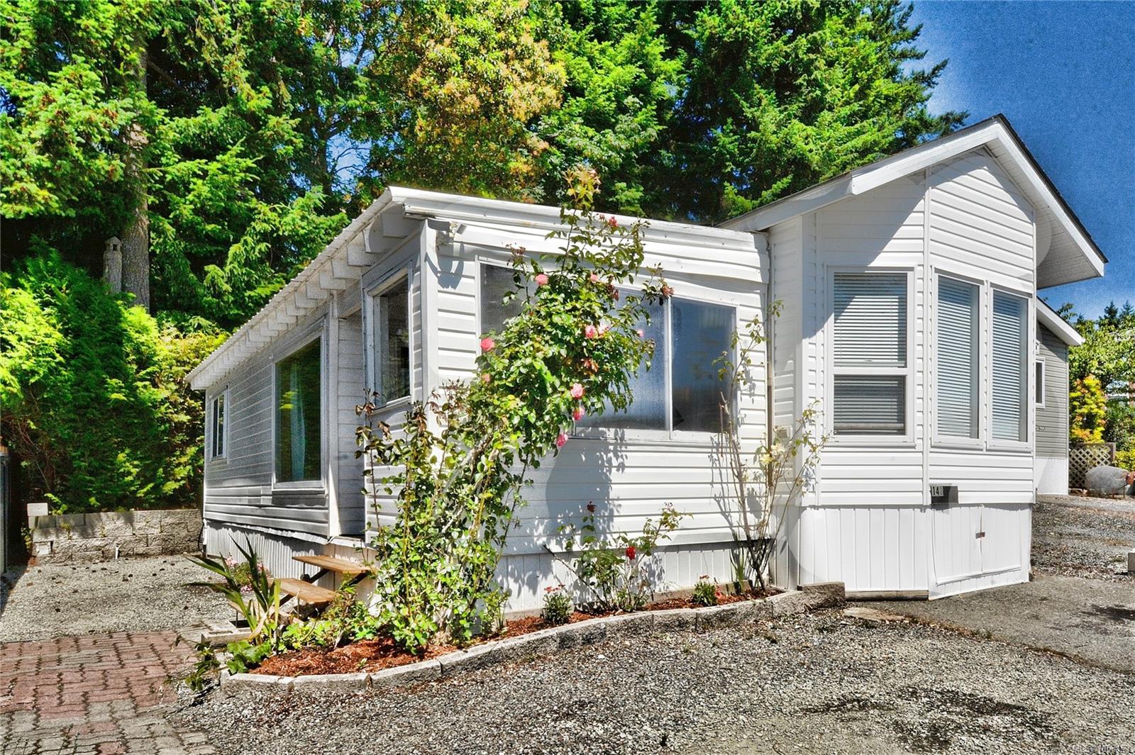 1112 Woss Lake Dr, Na South Jingle Pot real estate property for sale in Nanaimo British Columbia, V9R 6X7