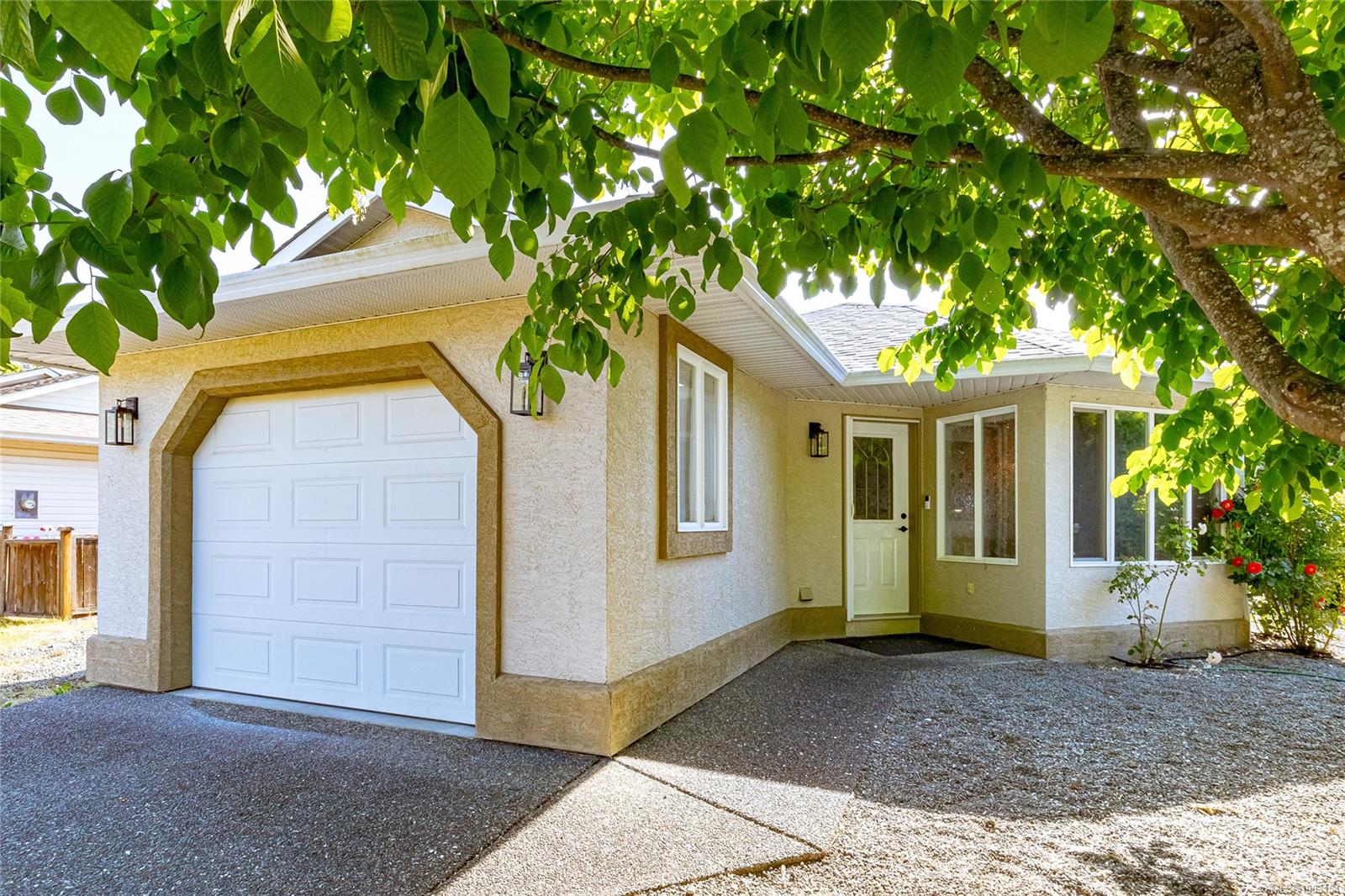 $675,000 - 3048 George St<br>British Columbia, V9L 2B2
