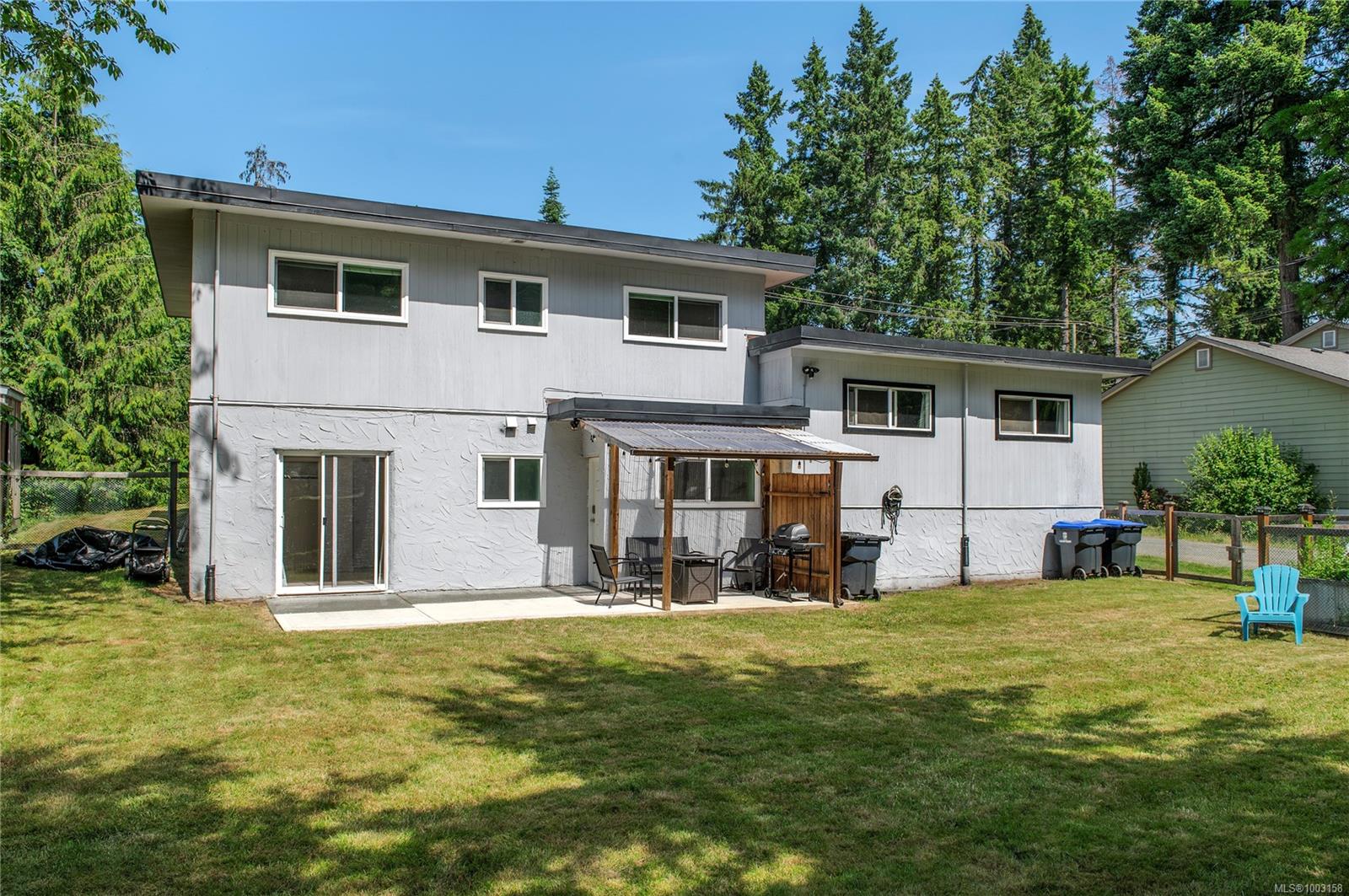 $949,900 - 1120 1st St<br>British Columbia, V9N 1A9