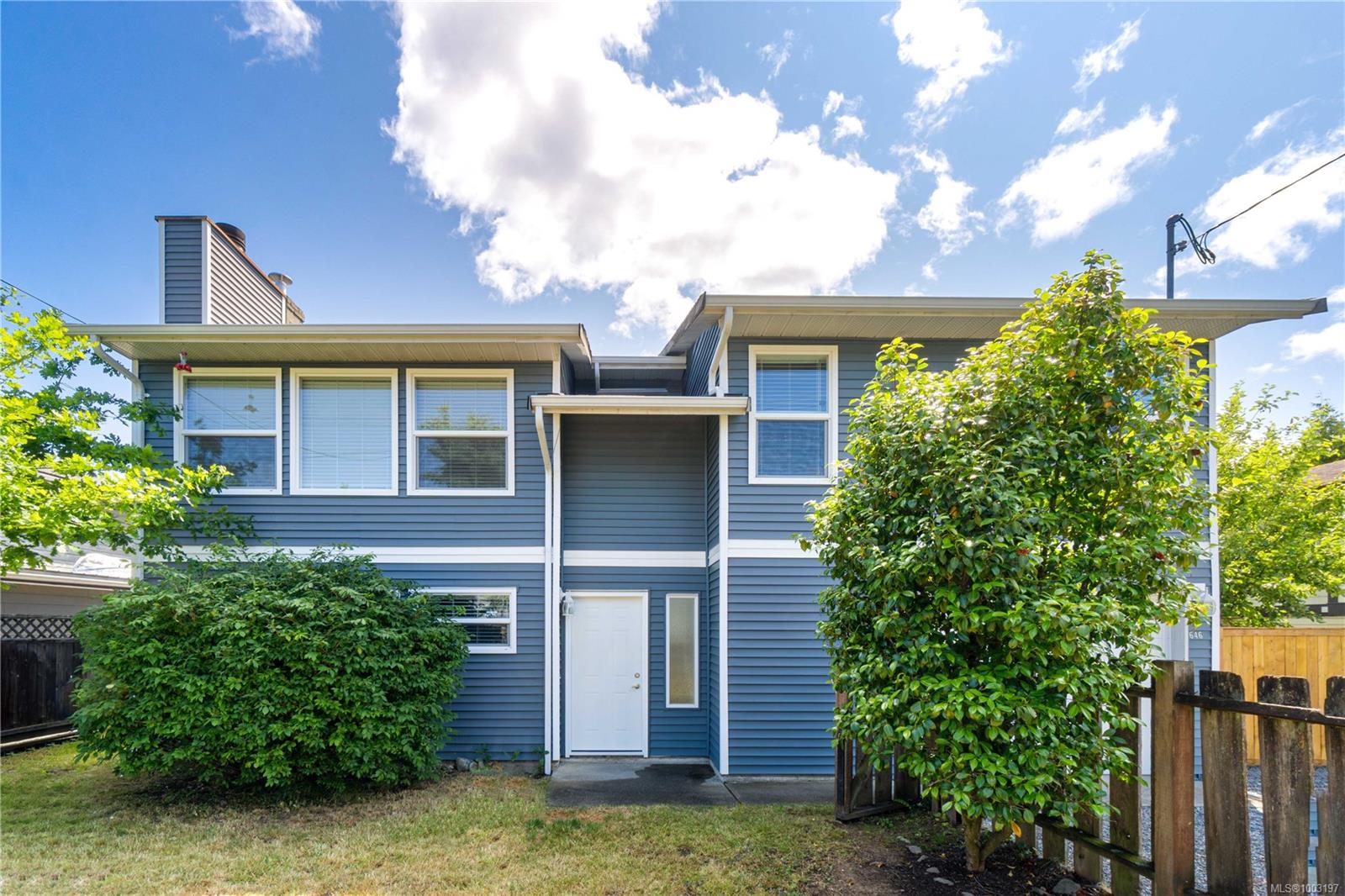 $775,000 - 646 Georgia Ave<br>British Columbia, V9R 3W2